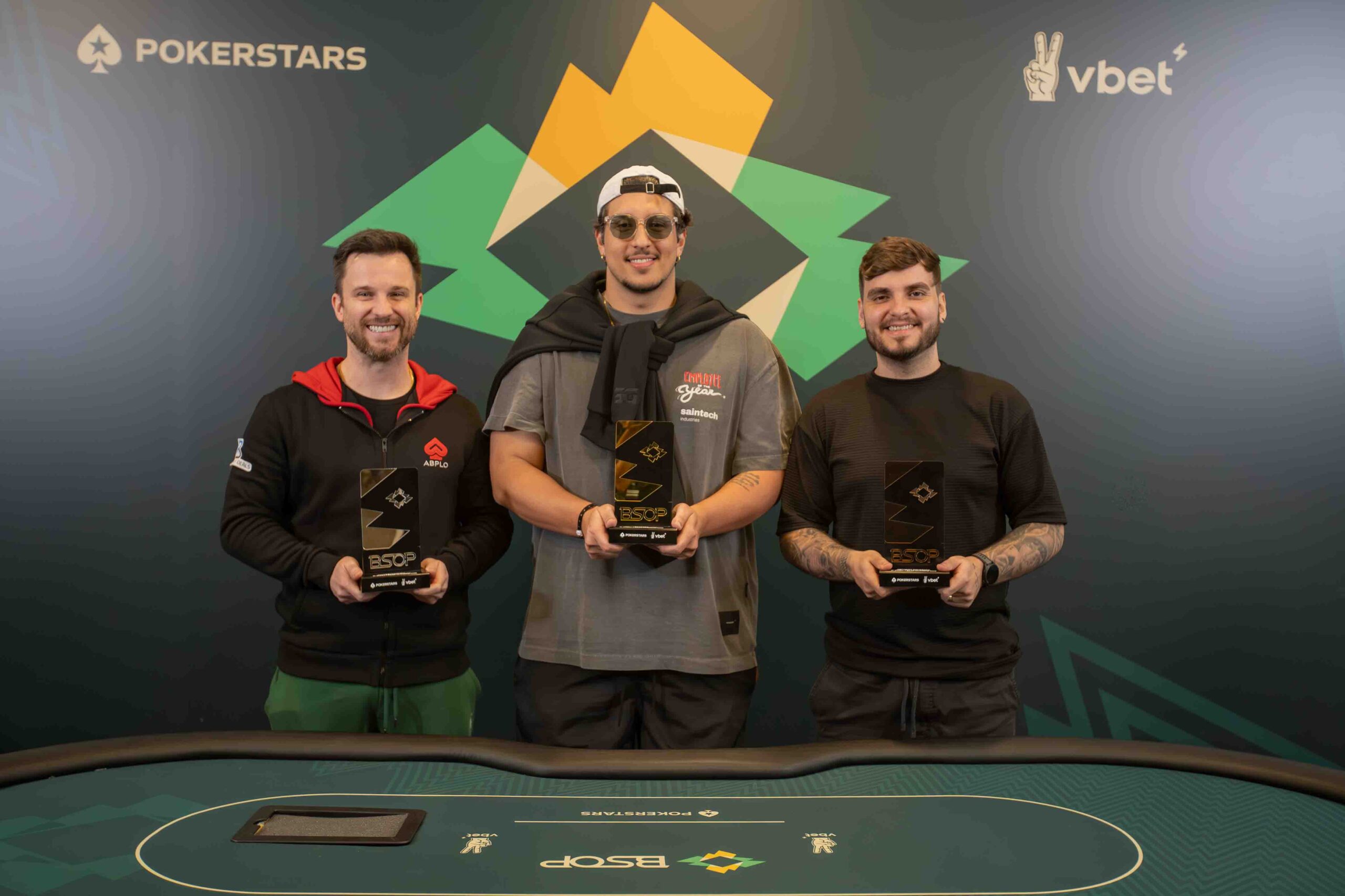 #33 POT LIMIT OMAHA 3Hand-1