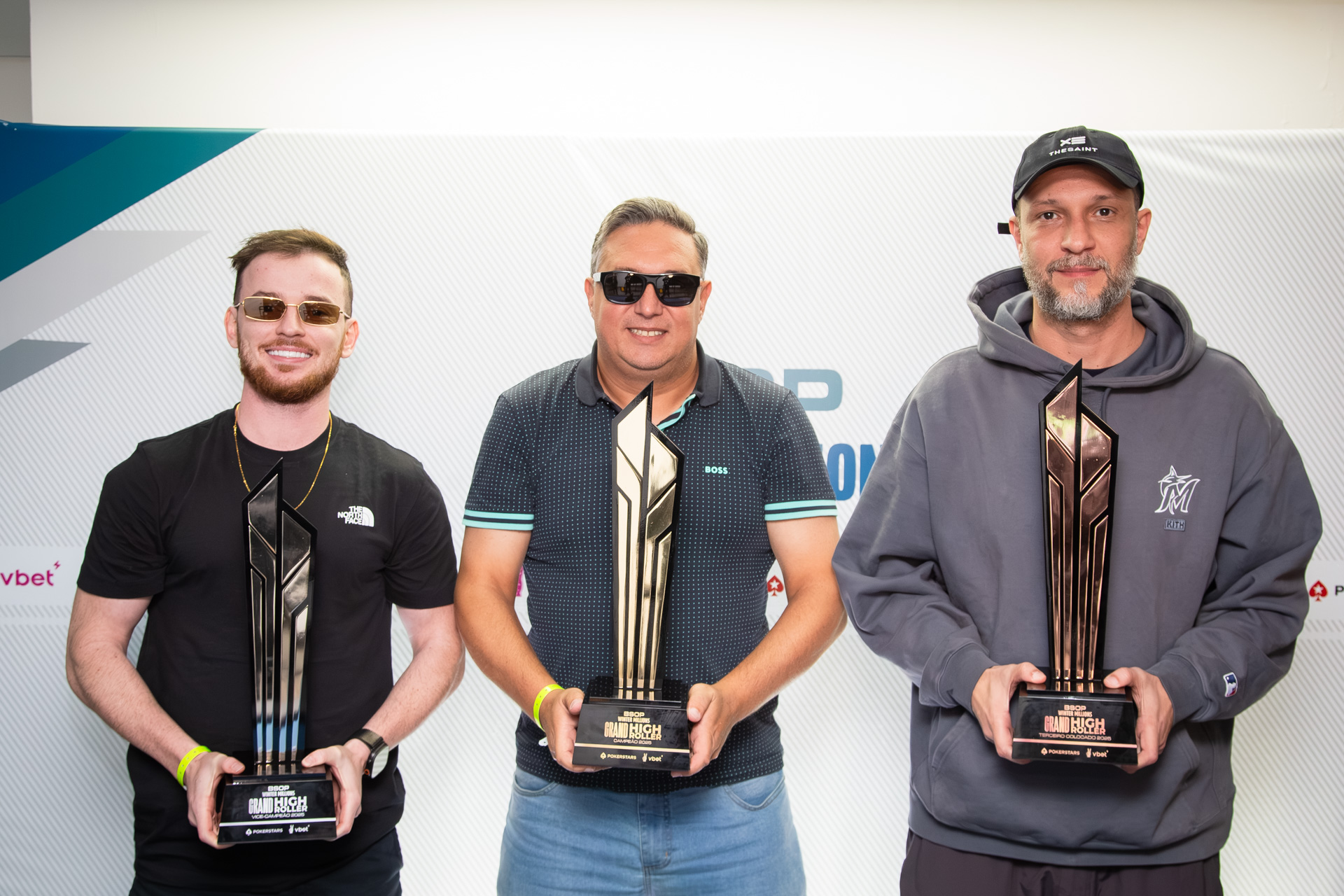 3HANDED - #28 GRAND HIGH ROLLER - DIA 1- BSOP 2025 Winter - Etapa 4 -15 (1)-1