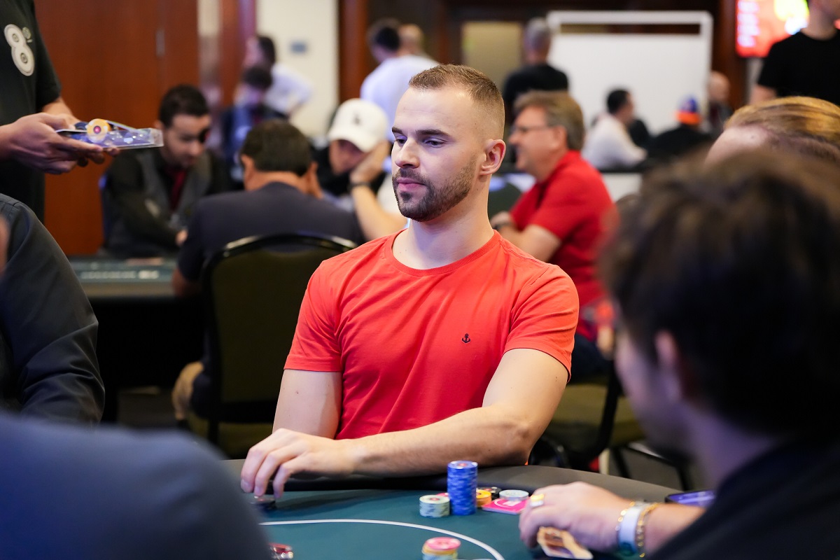 Renan Bruschi garantiu um pacote para o BSOP Gramado