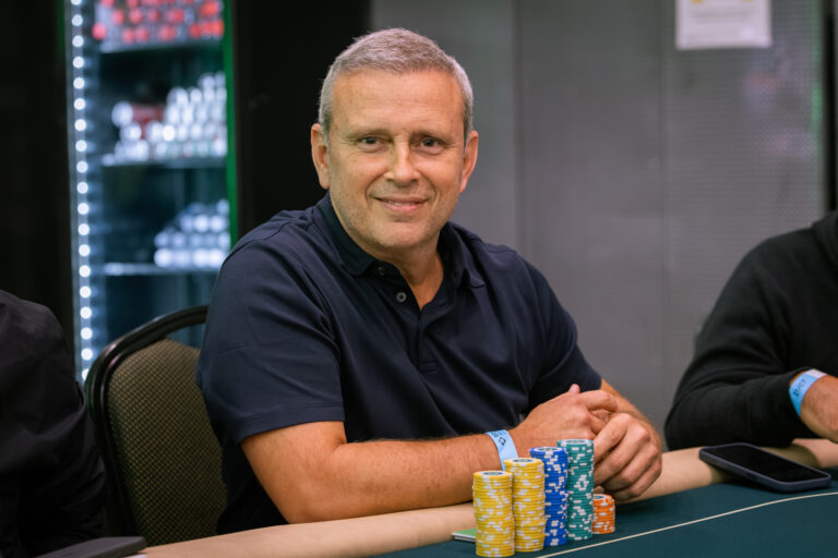 Márcio Clare passa como chip leader para o Dia Final do Invitational do BSOP Winter