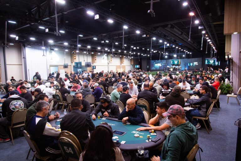 Start-Up Mystery Bounty do BSOP Floripa explode e mais de 100 jogadores disputam o Dia Final neste sábado
