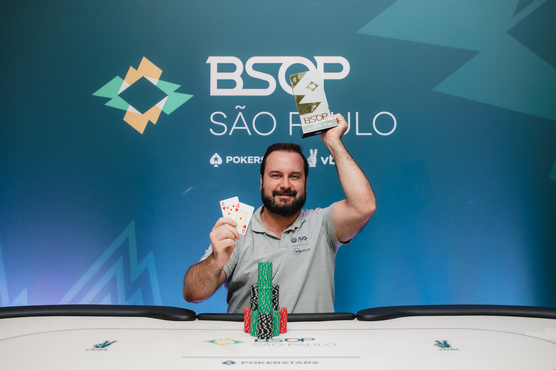 Gabriel Filassi também soltou o grito de campeão na abertura do BSOP São Paulo