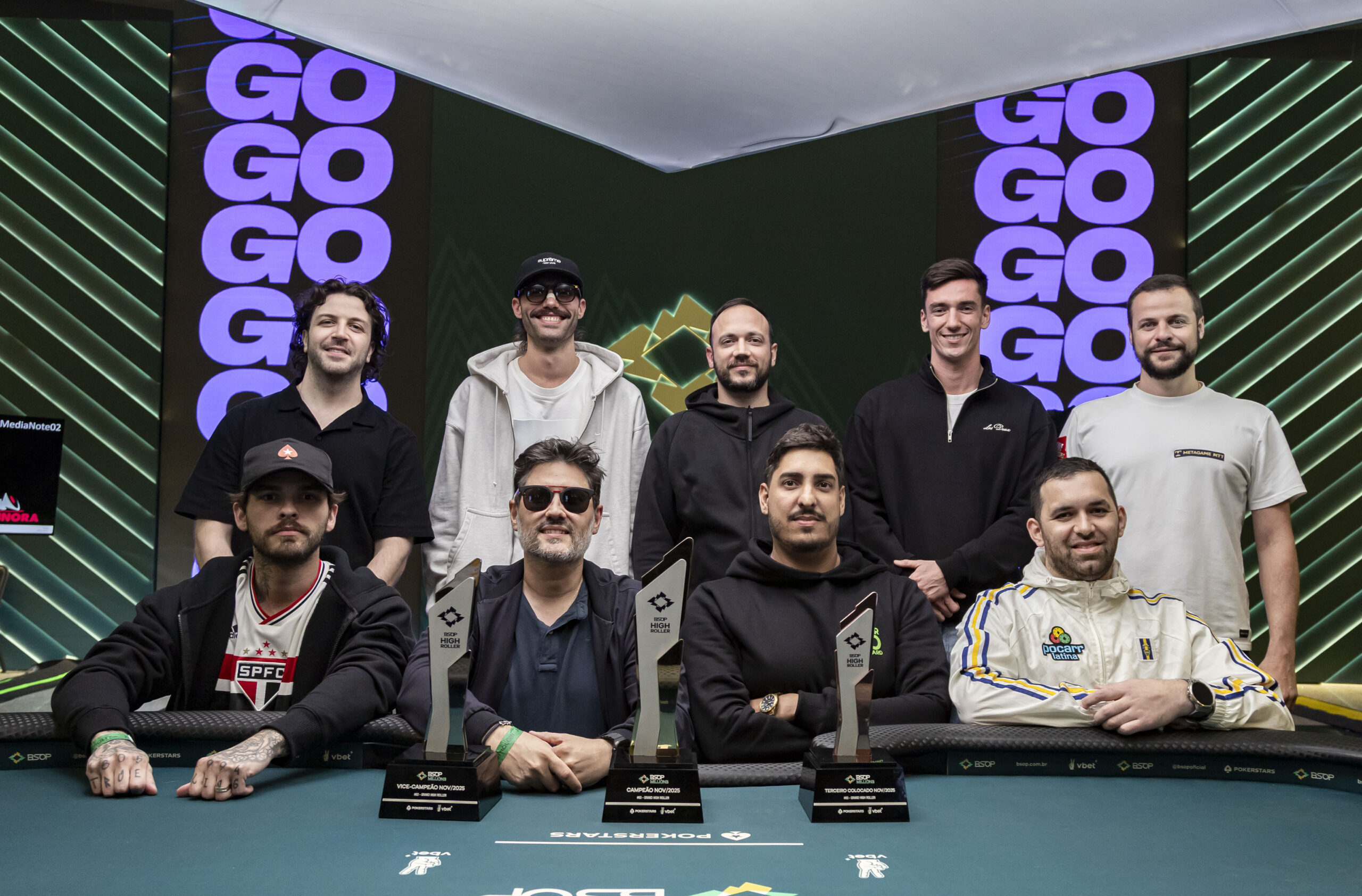 MESA FINAL #63 GRAND HIGH ROLLER - DIA 2 - TORNEIO GOLD-01