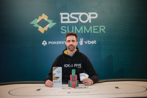 Ivan Santana faturou o título do Omaha 5 Cartas do BSOP Summer