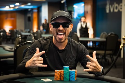 Não é repetição! Roger Ruivo é o chip leader do Grand High Roller do BSOP São Paulo
