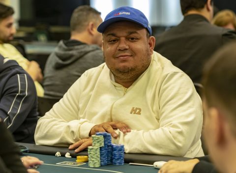 Rafael Guedes chip leader do 6K 2-Day Deepstack do BSOP Millions