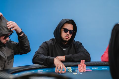 Denilson Jacomo chip leader do Dia 2 do Main Event do BSOP Foz