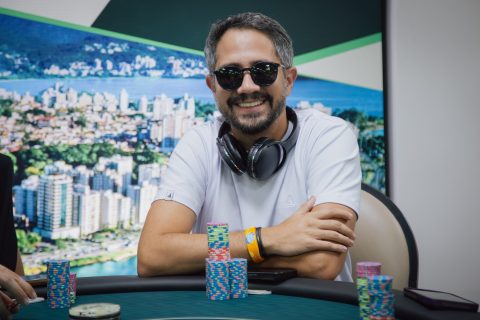 Felipe Barreto foi o jogador que mais somou fichas no Main Event do BSOP Rio Quente