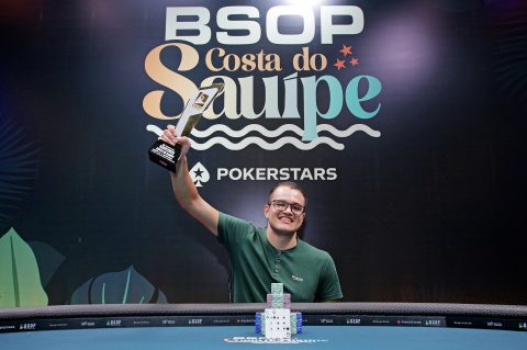 Carlos Serrano conquistou o primeiro título no circuito