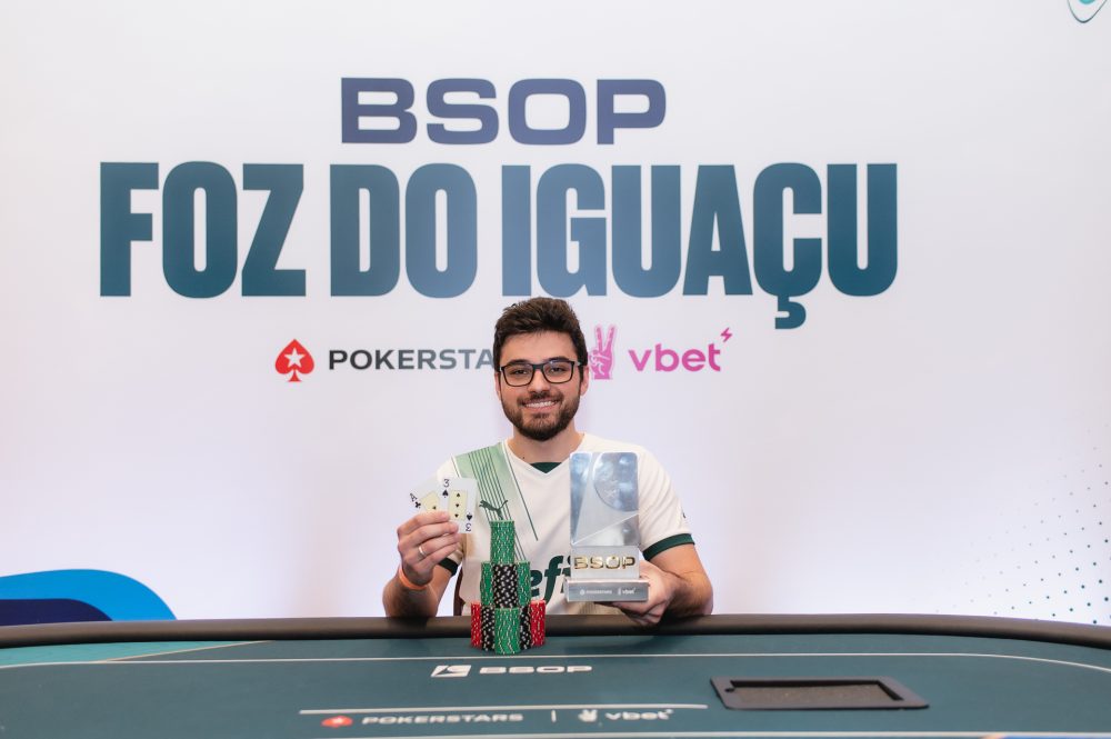 Lucas Vanzella campeão do Start-Up do BSOP Foz do Iguaçu