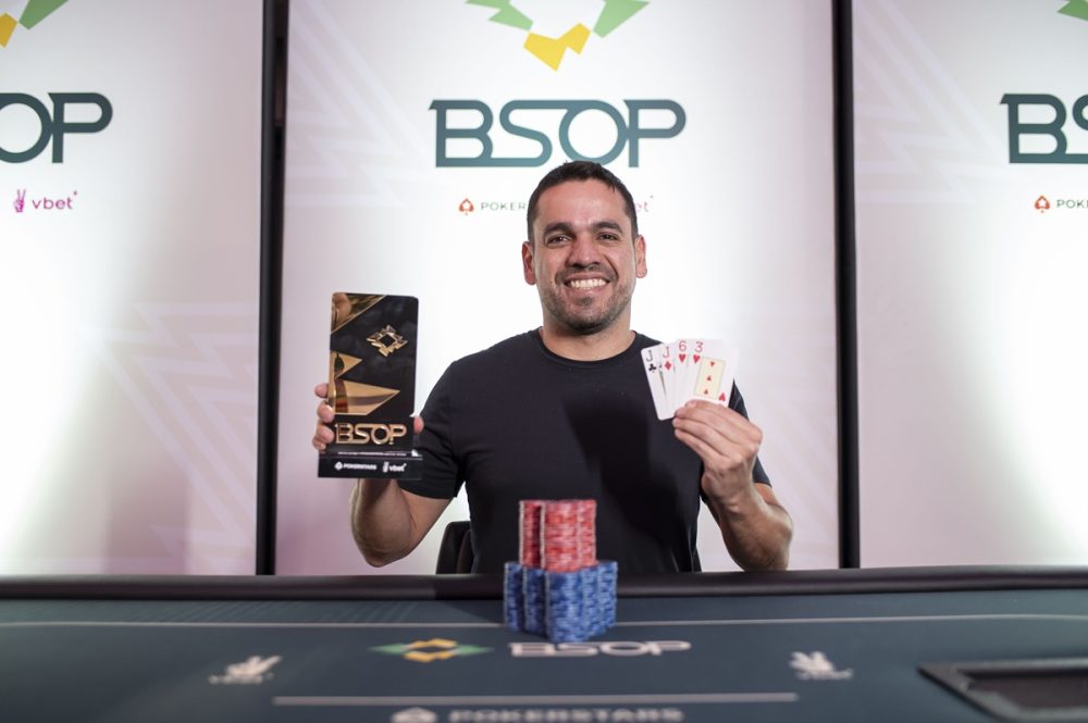 Alex Manzano, campeão do Night Turbo Omaha PKO
