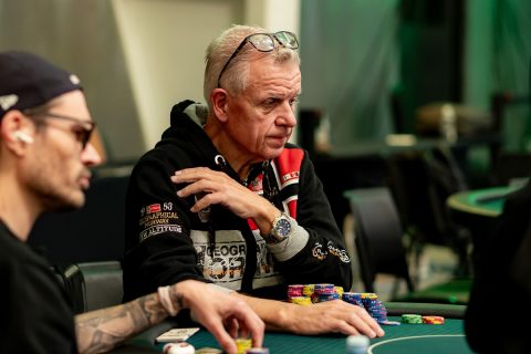 Allan Dyrstad está em vantagem na briga pelo título