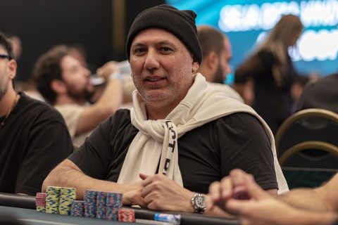 Badaoui Mansour, chip leader do Dia 1I do Main Event