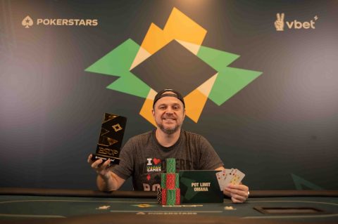 Rodrigo Garrido, campeão do 9-Game Cup