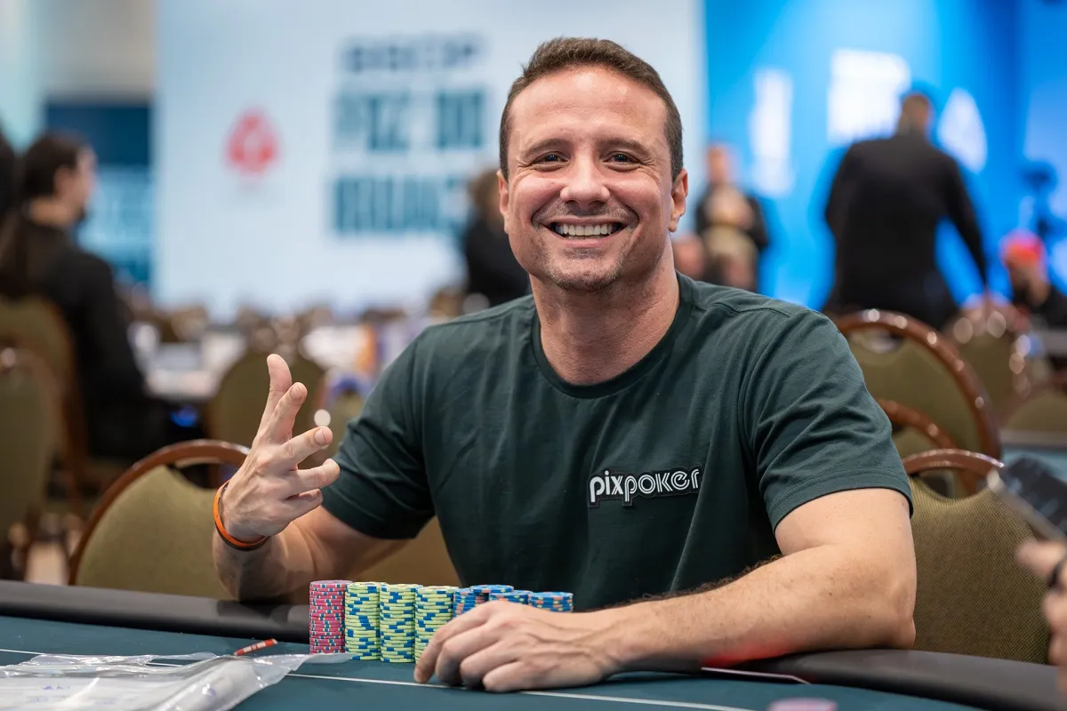 Bruno Foster puxa a fila no Dia 1A e 1B do Main Event do BSOP Foz do Iguaçu