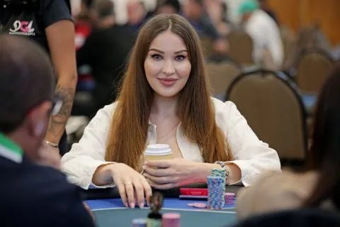 Darya Krashennikova se garantiu no evento principal do BSOP Winter Millions